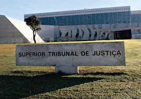 STJ julga honorários por quitação antes da citação do contribuinte na execução fiscal