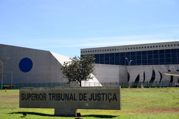 STJ altera regimento, exige resumo em petição e permite repetitivos no virtual